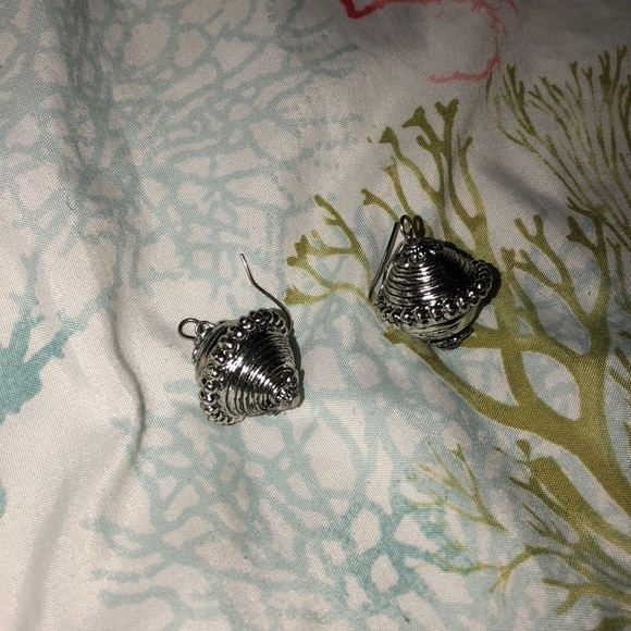 Earring Bundle - Picture 4 of 4